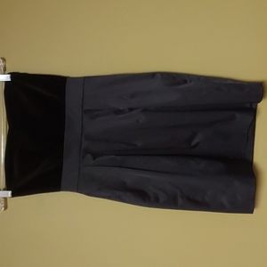 Banana Republic Size 4 Black Strapless Dress